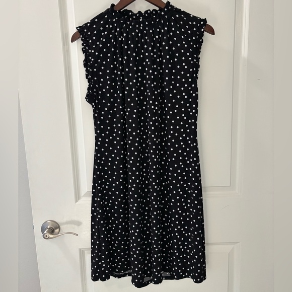 Tommy Hilfiger Dresses & Skirts - Tommy Hilfiger Black & white polka dot stretch dress size 14